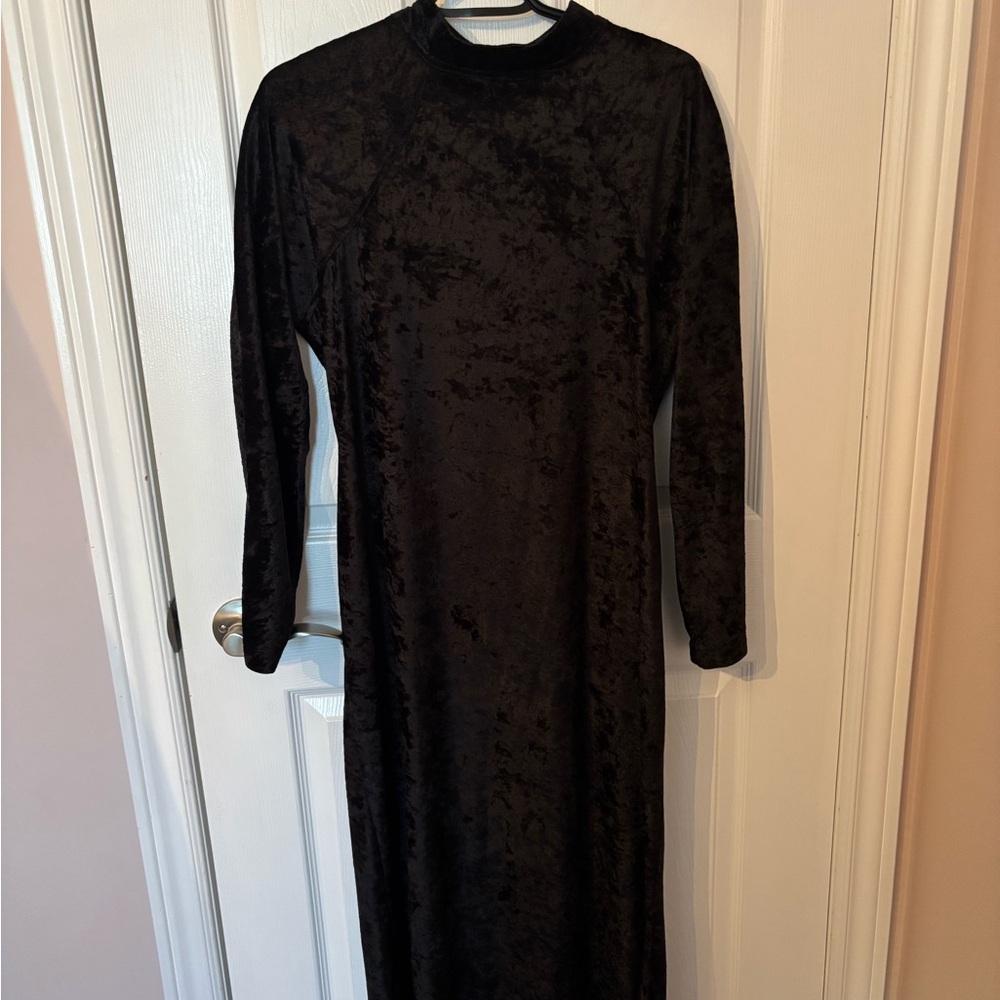 Elegant Black Velvet Dress